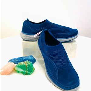 🌸Ryka Talia Suede & Fabric Slip-on Sneakers, Size 9, Dark Blue (NWT)